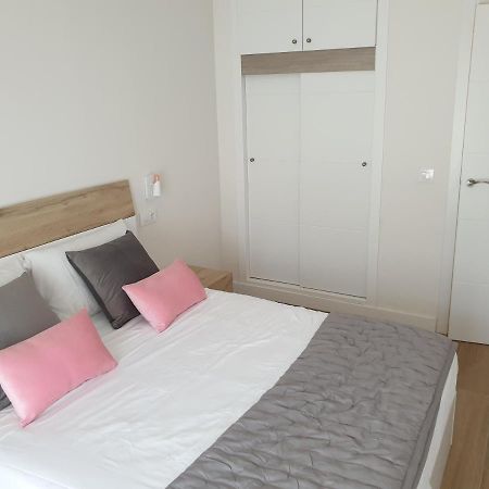 Maxx Apartamento Салоу Екстер'єр фото