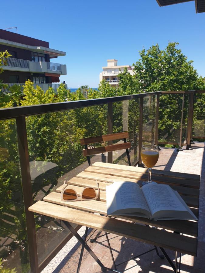 Maxx Apartamento Салоу Екстер'єр фото